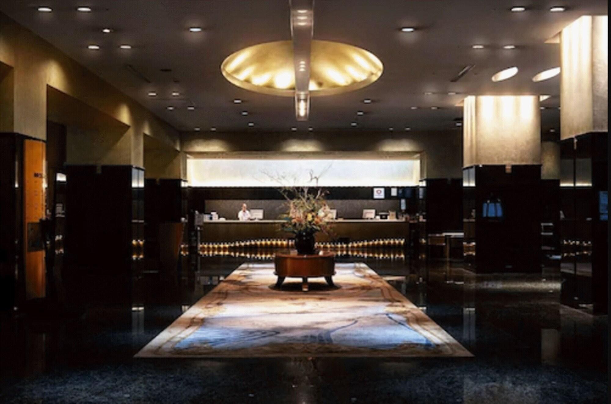 로이톤 삿포로 호텔 삿포로 시 외부 사진 The lobby of the hotel