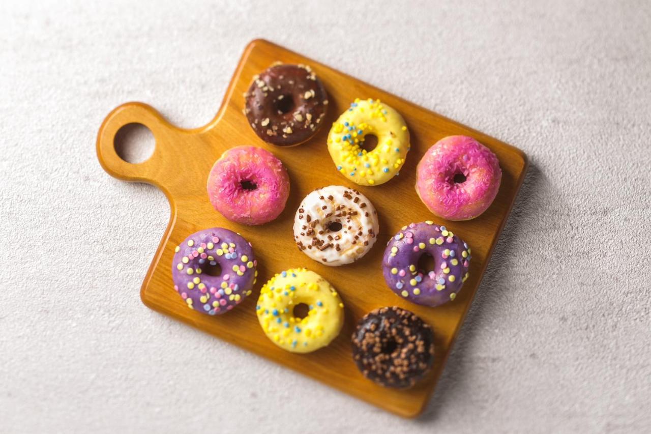로이톤 삿포로 호텔 삿포로 시 외부 사진 A selection of doughnuts